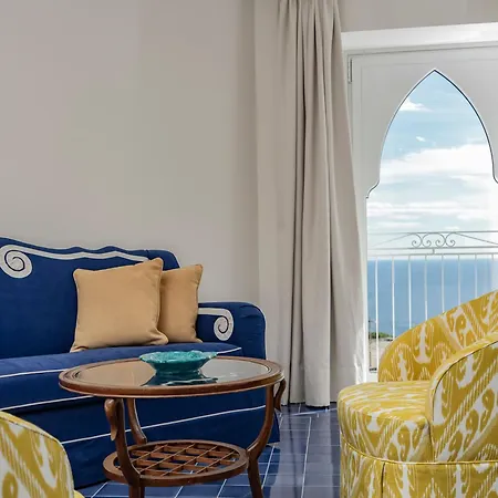 Helios Hotel