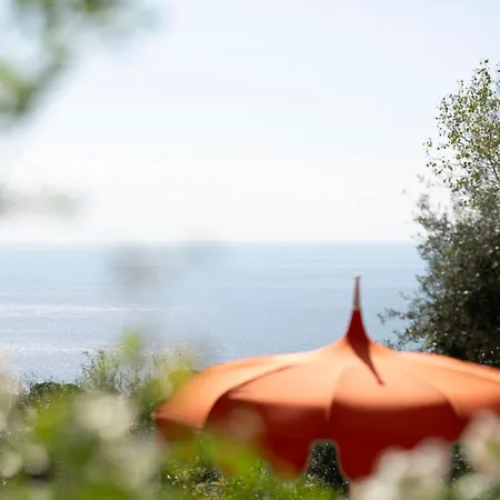 Helios Hotel